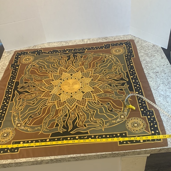 Sun and stars crochetta Scarf made in Florence Italy 100% polyester 34.5 X 34.5 - Picture 9 of 16